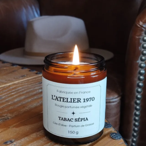 Bougie artisanale parfumée TABAC SEPIA